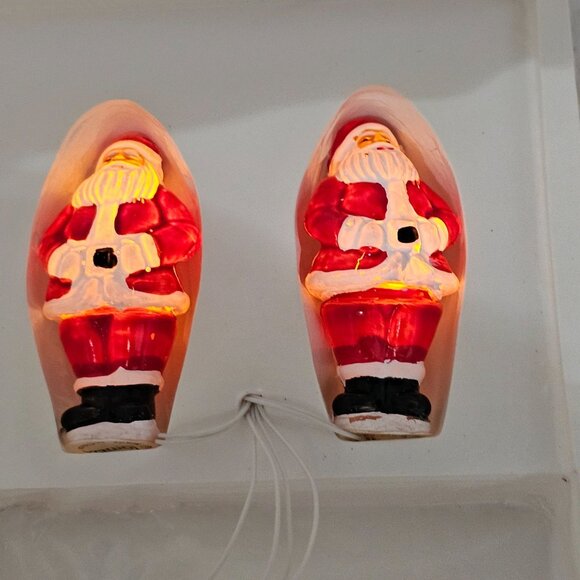 Lemax Village Collection Yard Light Santa Set Of 2 Christmas Village Decor - Picture 8 of 9